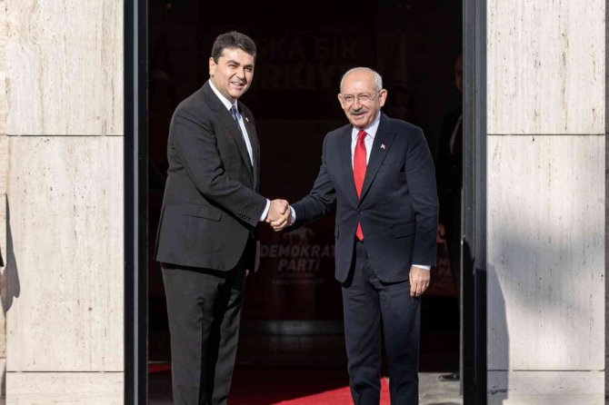 Demokrat Parti’nin Ev Sahipliğinde Altılı Masa Toplantısı Başladı