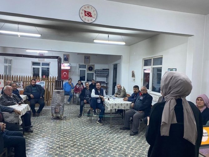 Karacasulu Vatandaşlar Teknoloji Bağımlığına Karşı Bilgilendirildi