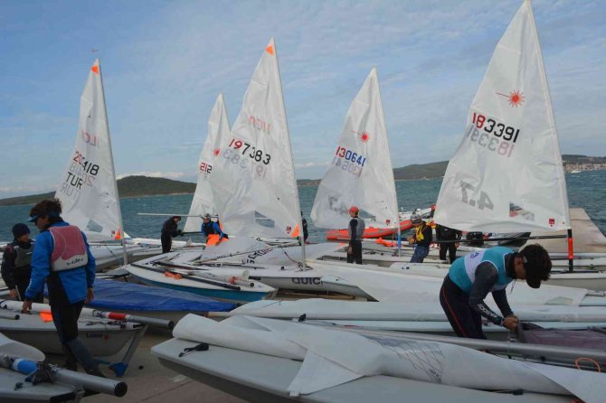Ayvalık’ta Yelken Ligi Ilca İlk Etap Yarışları Başladı