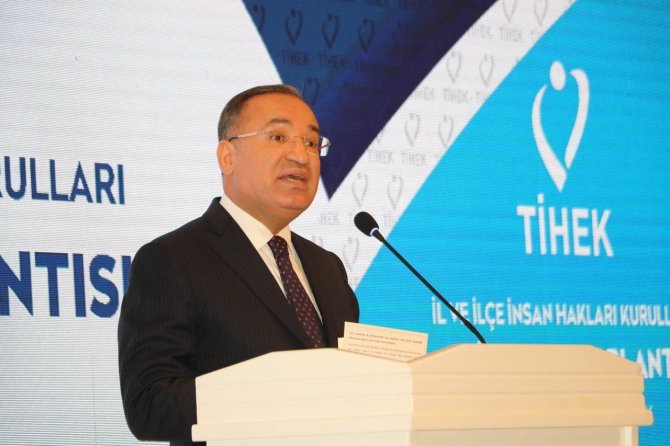 Bozdağ : “Teröristler Etkisiz Hale Getirildikçe Teröre Destek Verenlerin Çığlıkları Da Yükseliyor”