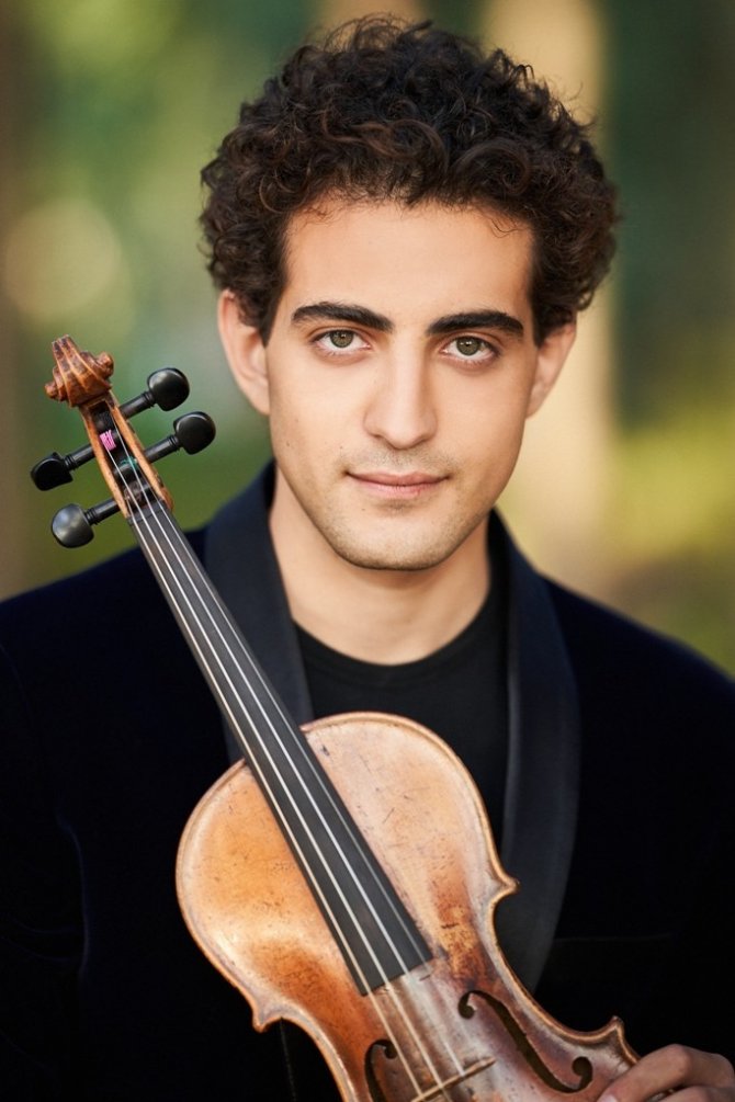 Çukurova Devlet Senfoni Orkestrası İki Yıldızı Ağırlıyor