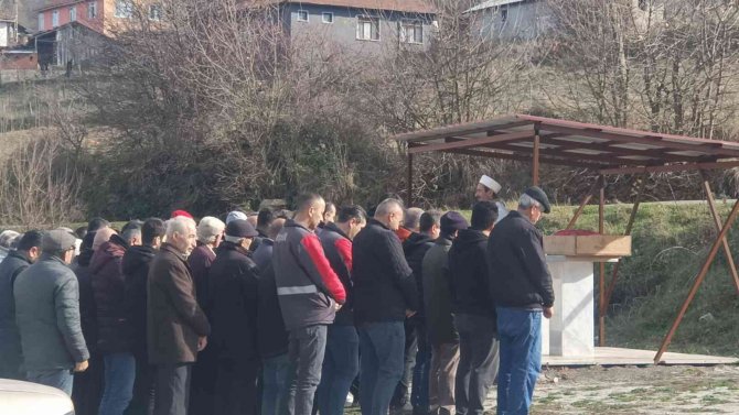 Eski Sevgilisi Tarafından Öldürülen Anaokulu Öğretmenine Son Veda