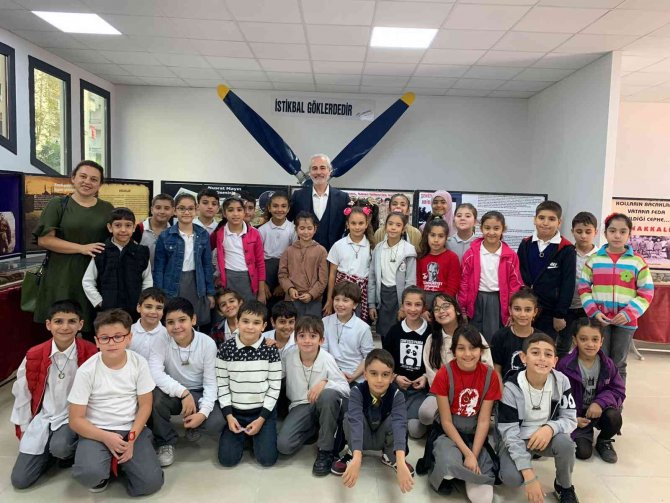 Çanakkale Gezici Müzesi Mersin’de Büyük İlgi Gördü