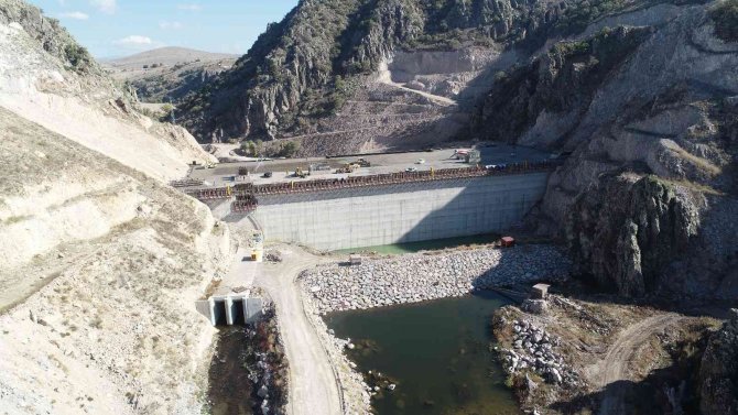 Dsi̇ Genel Müdürü Lütfi Akca: “Kızlaryolu Barajı Milli Ekonomiye 288 Milyon Lira Katkı Sağlayacak”