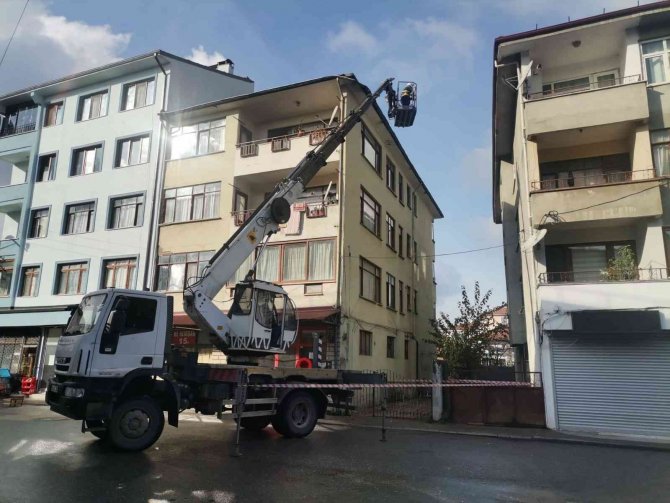 Yıkılan Bacaların Kaldırılması Sürüyor