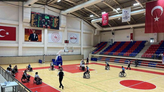 Demir Kartal Hedefine Emin Adımlarla İlerliyor