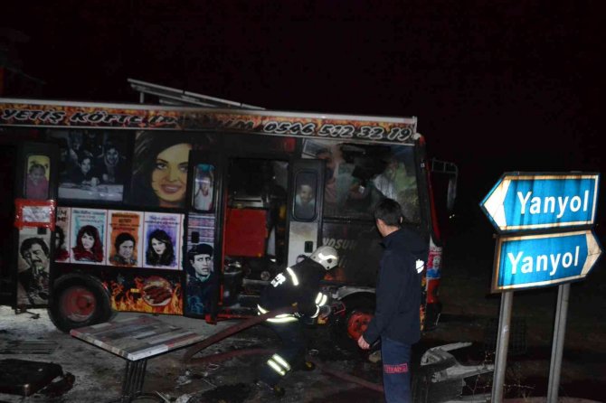 Ekmek Teknesi Küle Döndü: “Vay Gitti Benim Köfte Arabam Vay” Diyerek Hüngür Hüngür Ağladı