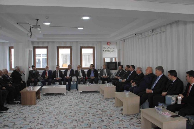 Eski Enerji Ve Tabi Kaynaklar Bakanı Yıldız: “En Büyük Yatırım İnsana Olan Yatırımdır”