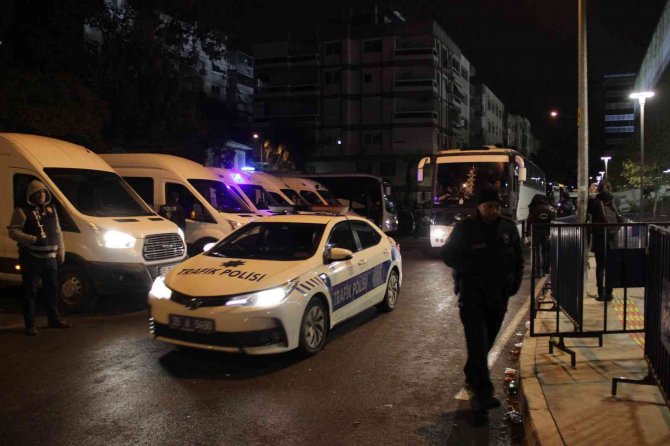 Altaylı Taraftarlar 7 Saat Sonra Stattan Ayrıldı