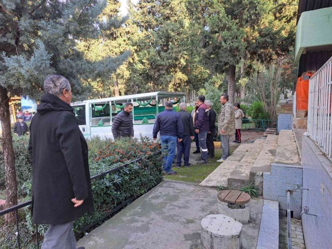 Kayınbiraderi Tarafından Öldürülen 2 Çocuk Annesi Toprağa Verildi