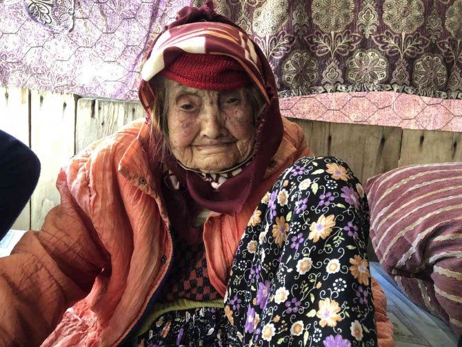 Bir Asrı Geride Bırakmıştı: Iraz Nine 103 Yaşında Hayatını Kaybetti