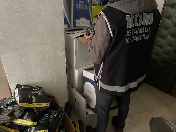 İ̇stanbul’da Kaçak Sigara Operasyonu: Piyasa Değeri 300 Bin Lira Olan Sigara Ele Geçirildi