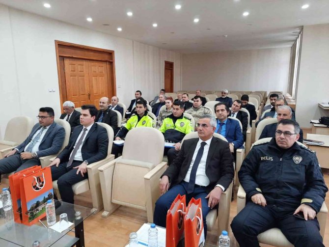 Kars’ta Kış Tedbirleri Toplantısı Yapıldı