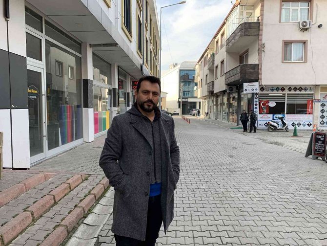 Okuldan Dönerken Köpeklerin Saldırısına Uğramıştı: Esnaf O Anları Anlattı