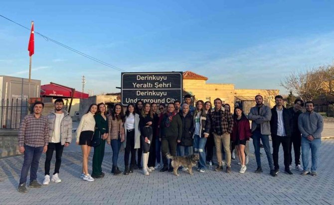 Turizm Bölümü Öğrencileri Derinkuyu Yeraltı Şehrini Gezdi