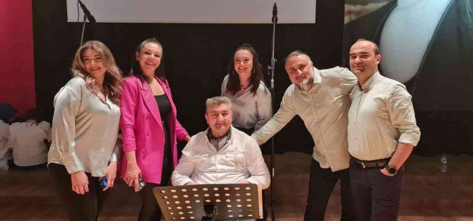Öğretmenlerden Coşku Dolu Konser