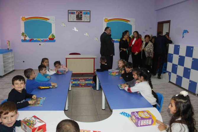 Hayırsever Anne Oğlunun Anısına Anasınıfı Yaptırdı