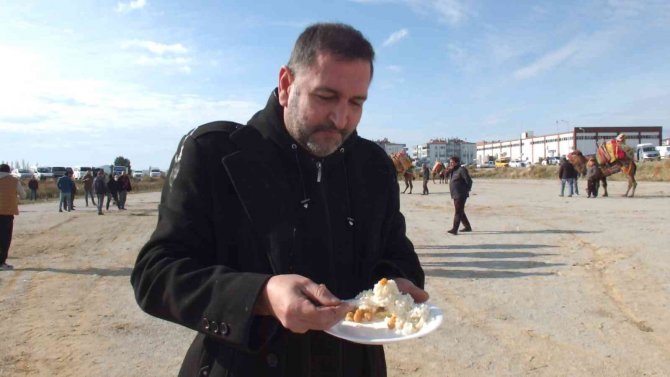 Balıkesir’de Develer İçin Havut Hayrı Yapıldı