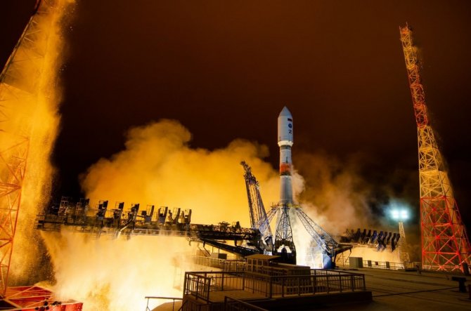 Rusya Askeri Uydu Fırlattı