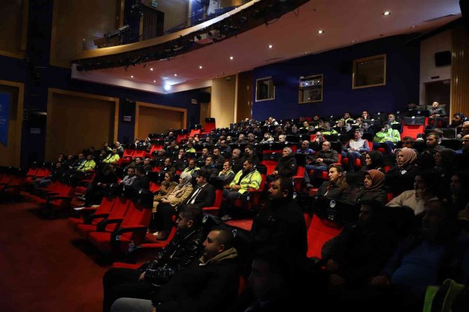 Büyükşehir’de Kurum İçin Eğitimler Devam Ediyor