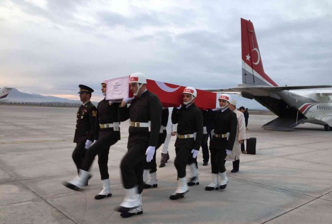 Afyonlu Şehidin Naaşı Denizli’ye Ulaştı