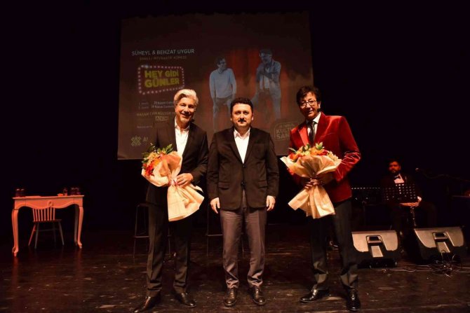 Uygur Kardeşler Altıeylül’de