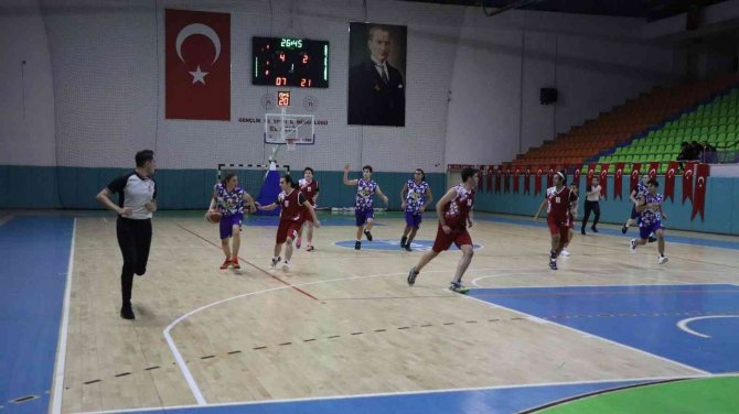 U18 Basketbol Yerel Lig Müsabakaları Başladı