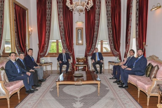 Ali Koç’tan Vali Elban’a Fenerbahçe Forması