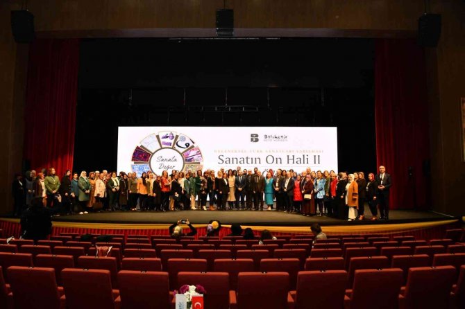 Sanatın On Halinde Sergi Ve Ödül Töreni Yapıldı