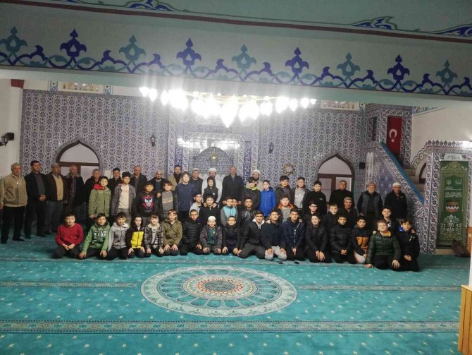 Havran’da Sabah Namazı Buluşmaları Camilere İlgiyi Artırıyor