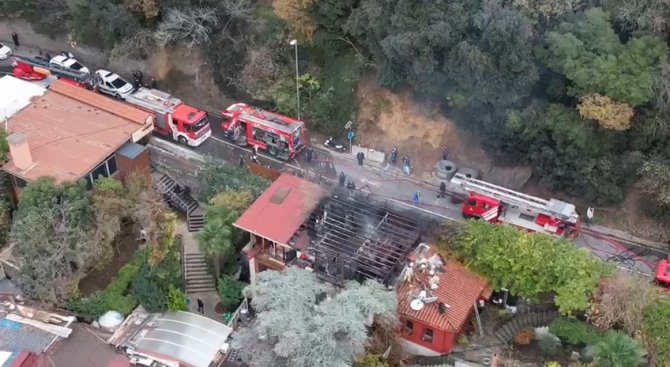 Beykoz’da 2 Katlı Restoran Alev Alev Yandı