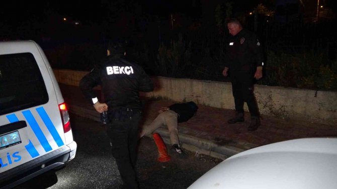 "Dur" İhtarına Uymayıp Polisle Çatıştılar: 1 Ölü