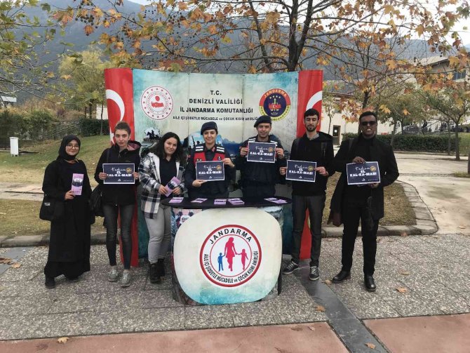Jandarma Kadına Yönelik Şiddetle Mücadelede Farkındalık Oluşturdu