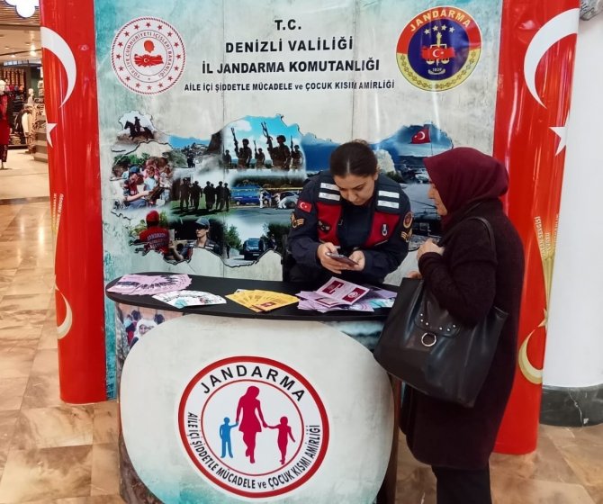 Jandarma Kadına Yönelik Şiddetle Mücadelede Farkındalık Oluşturdu