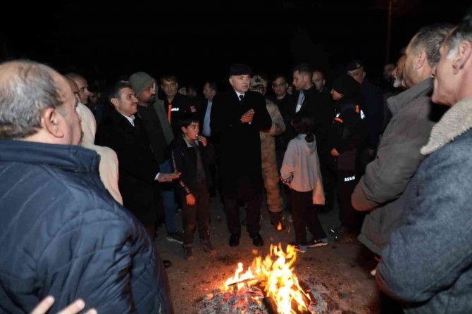 Başkan Özlü Vatandaşları Ziyaret Etti