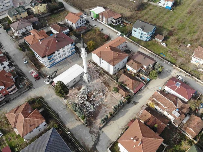 Ağlatan Yıkım