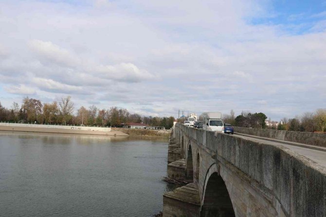 Son Yılların En Kurak Dönemini Yaşayan Edirne’de, Yağışlar Nehirlere Can Suyu Oldu, Debiler Arttı