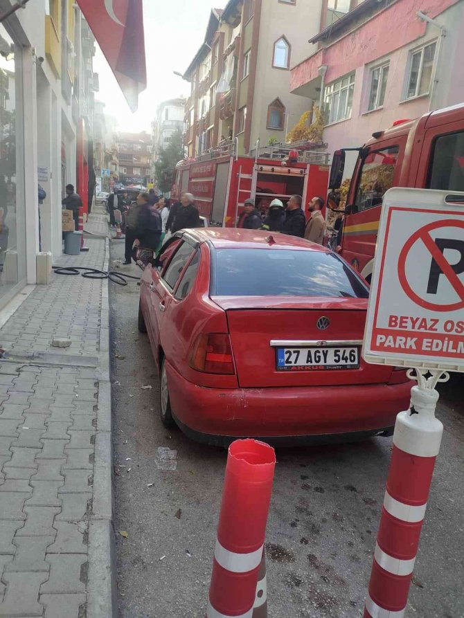Isparta’da Yangında Mahsur Kalan 3 Çocuk Kurtarıldı