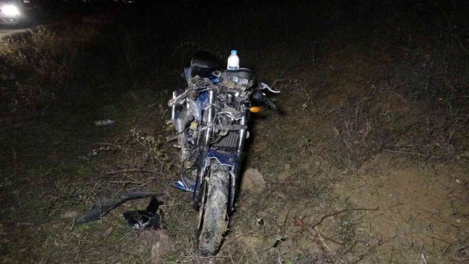 Kocaeli’de İki Motosiklet Çarpıştı: 4 Yaralı