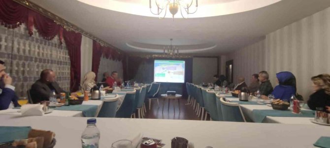 Turizmcilere Sosyal Medya Eğitimi