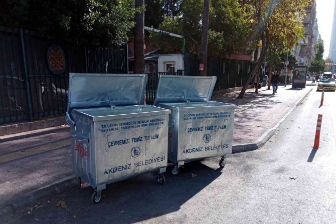 Akdeniz İlçesinde Günde 400 Ton Çöp Toplanıyor
