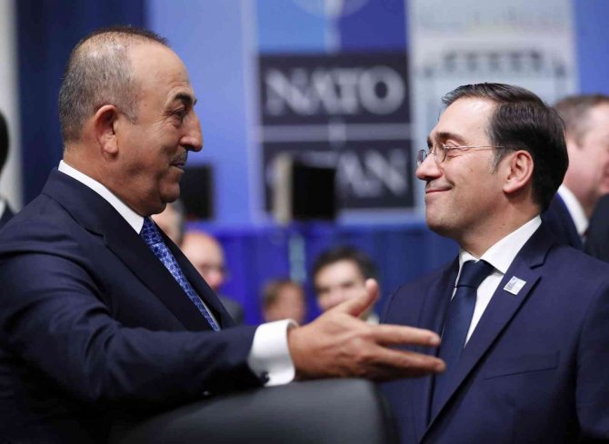 Nato Dışişleri Bakanları Toplantısı Bükreş’te Başladı