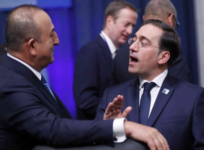 Nato Dışişleri Bakanları Toplantısı Bükreş’te Başladı