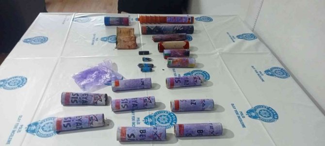 Olaylı Maçta Ele Geçirilen Fişek Ve Maytaplar Sergilendi