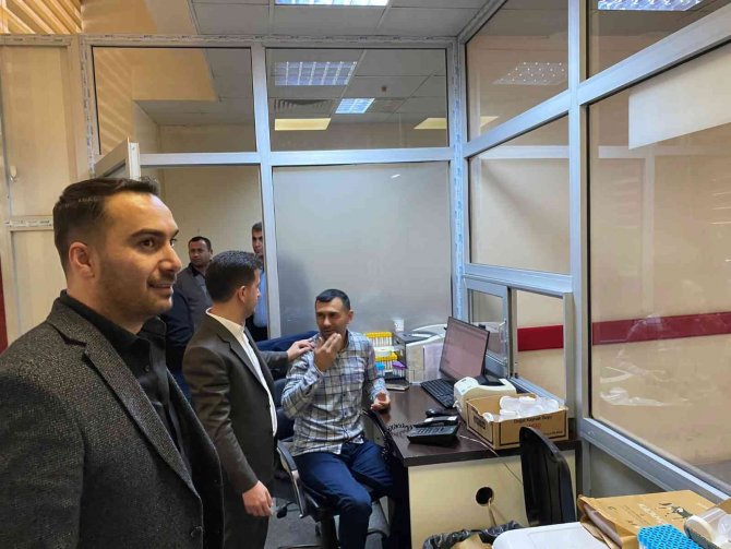 Öz Sağlık İ̇ş Diyarbakır Şube Başkanı Aküzüm, Tıbbi Sekreterleri Dinledi