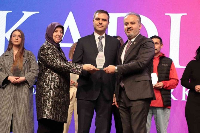 Sağlık Çalışanları Da ’Kadın Kulübü’ne Destek Oldu