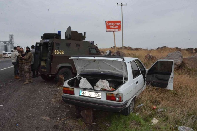 Kadın Sürücü Çalıntı Otomobille Ortalığı Birbirine Kattı