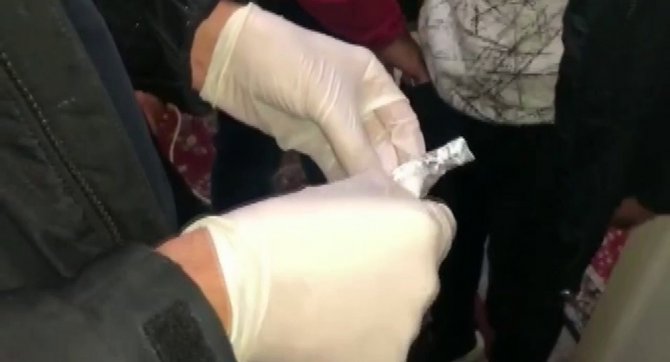 Uyuşturucu Üretilen Eve Narkotikten Baskın