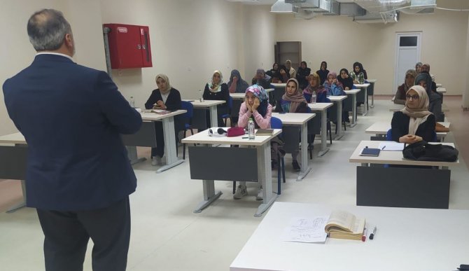 ‘Hikmethane’ Projesiyle Gençlerin Akademik Gelişimlerine Katkı Sağlanıyor