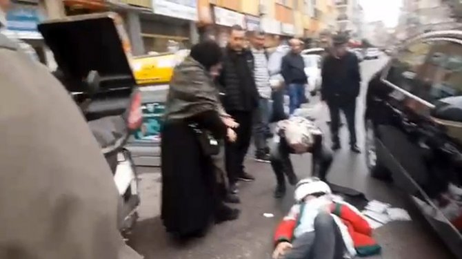 Yalova’da Otomobil İle Kurye Motoru Çarpıştı: 1 Yaralı